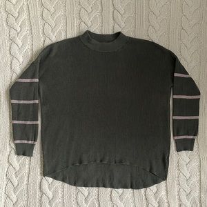 🌼2 for $20🌼 American Eagle Oversized Olive Green Striped Sleeve Sweater